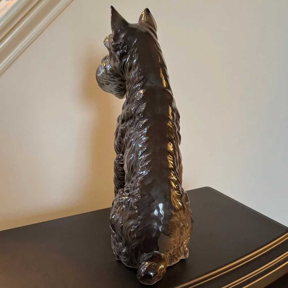 Vintage Shafford Japan Schnauzer figurine, titled “Snatty” (#137) - Picture 4 of 11